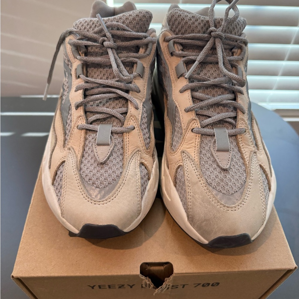 adidas Kids Sneakers in Gray and Tan